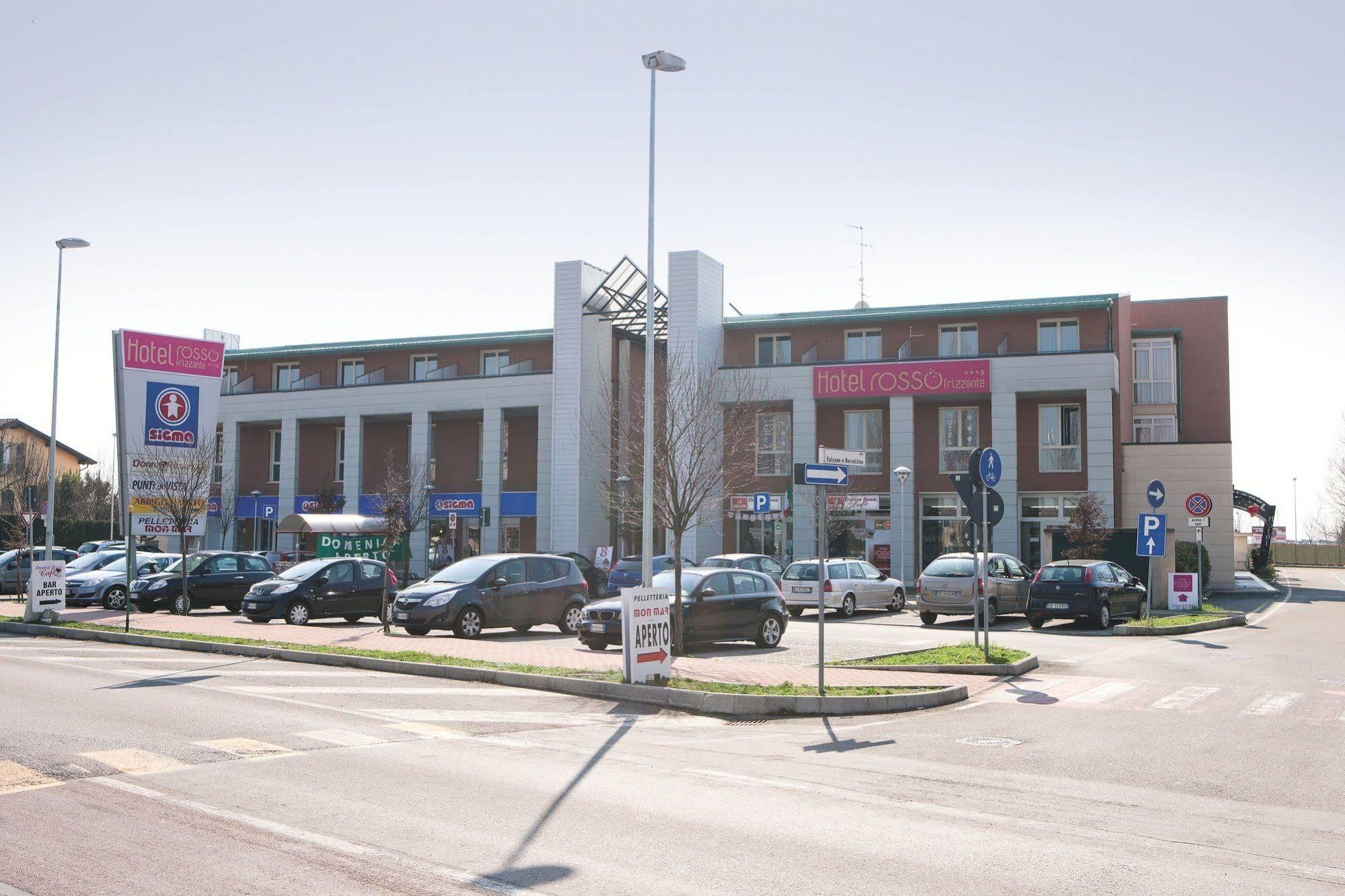 Hotel Rosso Frizzante Sorbara Esterno foto